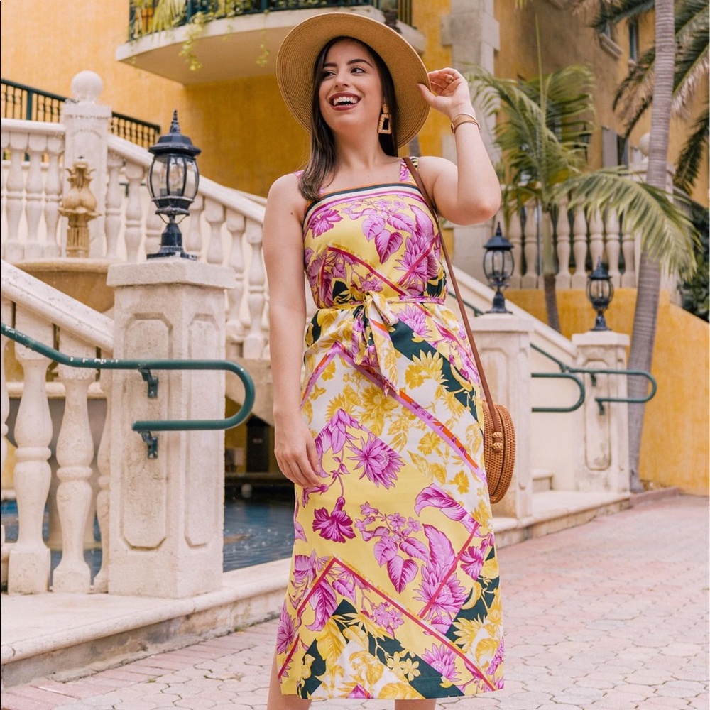 Amazing Ann Taylor Dress